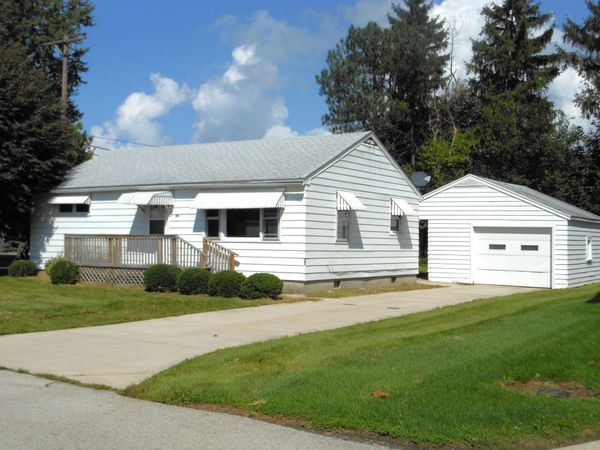 22 N Plum Street, Phillipsburg, OH 45354