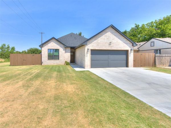1245 SW 17th St Street, Oklahoma City, OK 73108