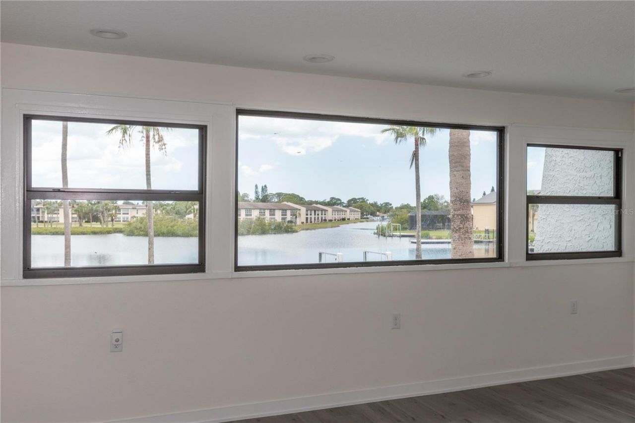 5303 Sea Forest Drive, New Port Richey, FL 34652 Photo