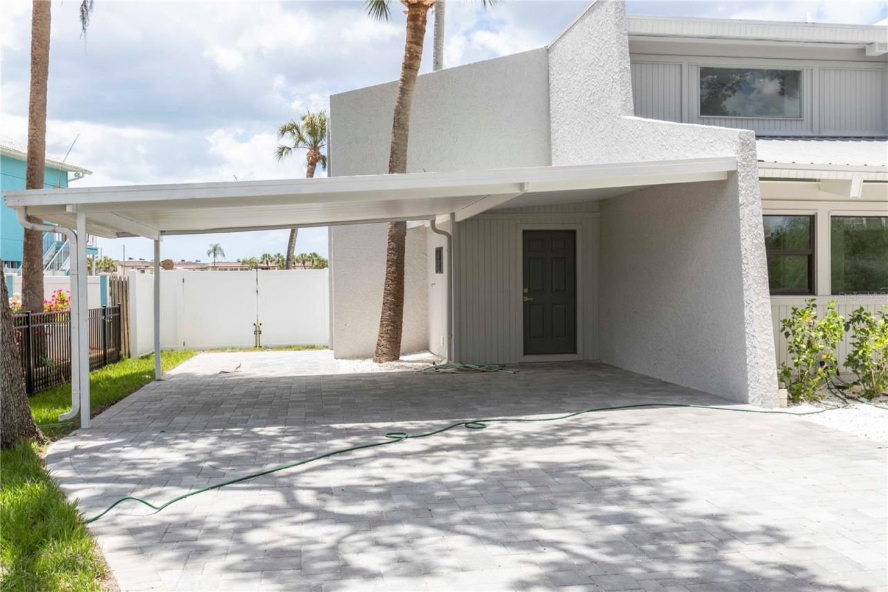 5303 Sea Forest Drive, New Port Richey, FL 34652 Photo