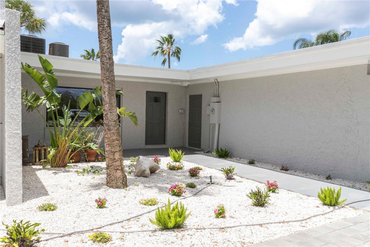 5303 Sea Forest Drive, New Port Richey, FL 34652 Photo