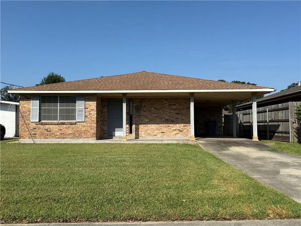 1720 CARNATION Avenue , Metairie, LA 70001