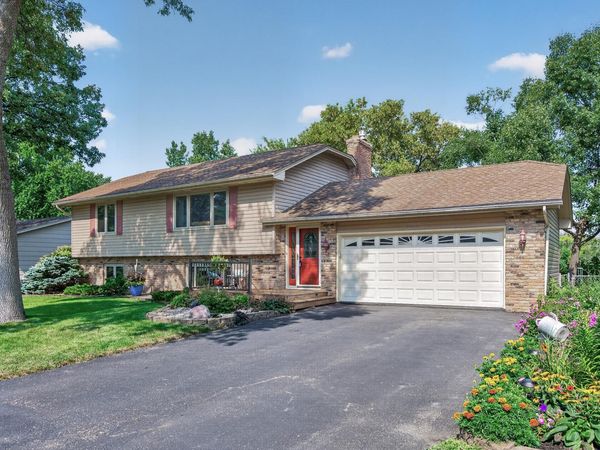 6227 Annapolis Lane N, Maple Grove, MN 55311