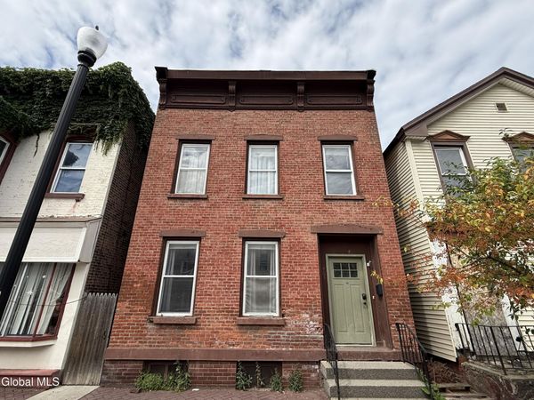 403 2nd Street, Unit 1, Troy, NY 12180