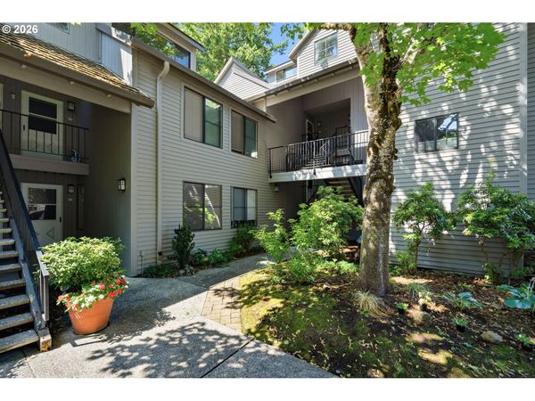 4000 CARMAN DR, Unit F89, Lake Oswego, OR 97035