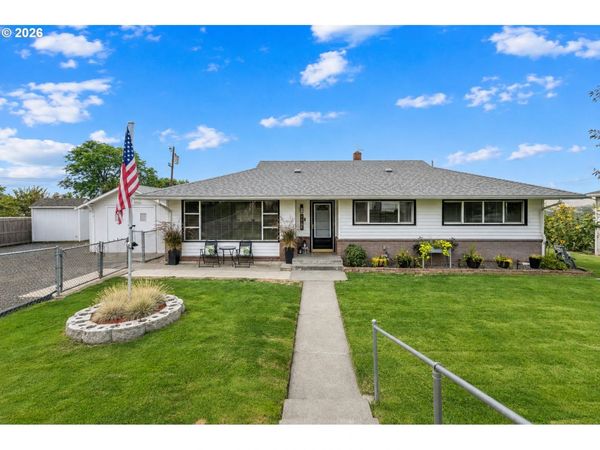 1721 SW HAILEY LN, Pendleton, OR 97801