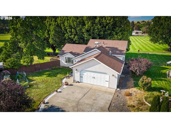 3785 SW MARSHALL PL, Pendleton, OR 97801
