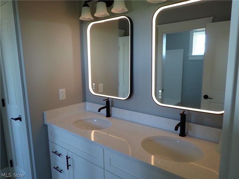 3071 Meadow Creek Drive, Aurora, OH 44202 Photo 14