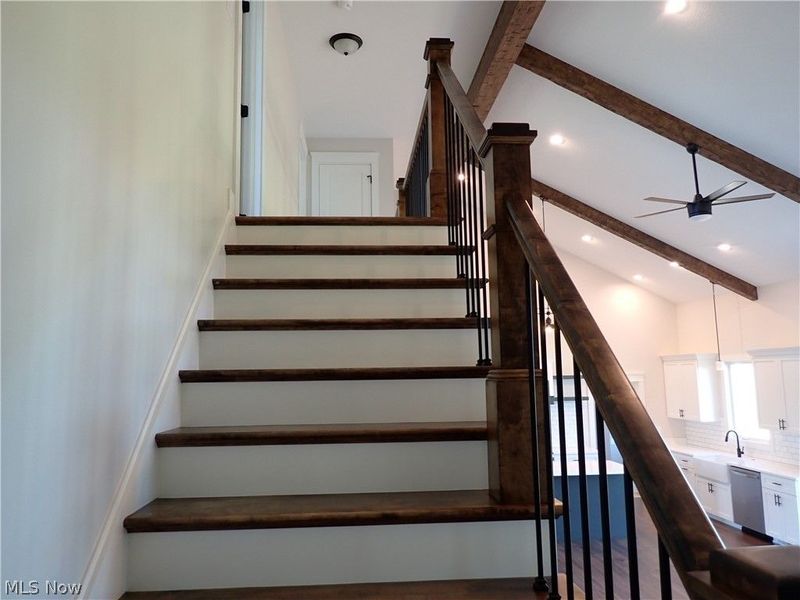 3071 Meadow Creek Drive, Aurora, OH 44202 Photo 9
