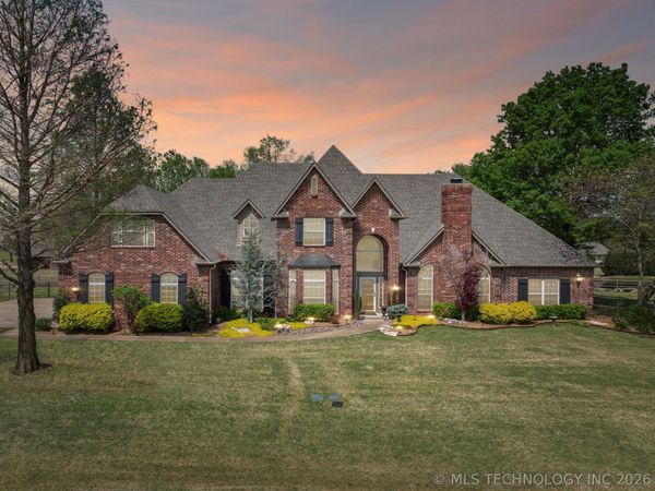 24120 S Meadowview Court , Claremore, OK 74019