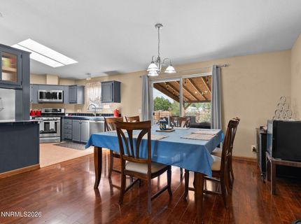 285 E 6th Avenue, Sun Valley, NV 89433 Photo