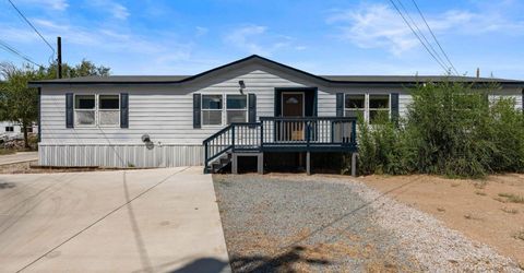 285 E 6th Avenue, Sun Valley, NV 89433 Photo