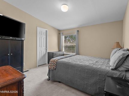 285 E 6th Avenue, Sun Valley, NV 89433 Photo