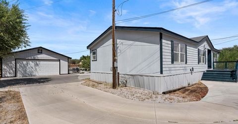 285 E 6th Avenue, Sun Valley, NV 89433 Photo