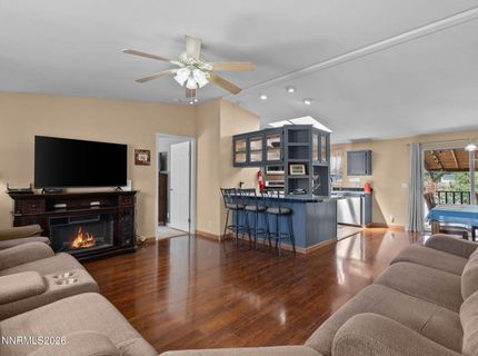 285 E 6th Avenue, Sun Valley, NV 89433 Photo