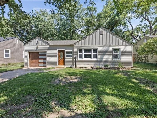 5441 Cedar Street, Roeland Park, KS 66205