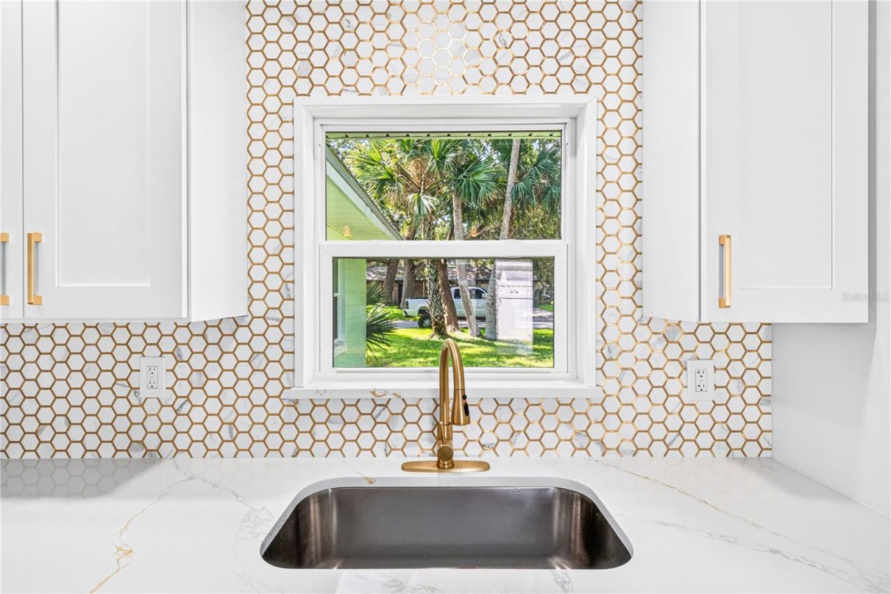 5464 Riverside Drive , Port Orange, FL 32127 Photo