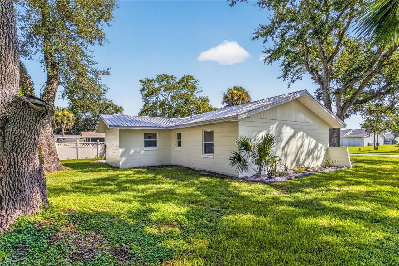 5464 Riverside Drive , Port Orange, FL 32127 Photo
