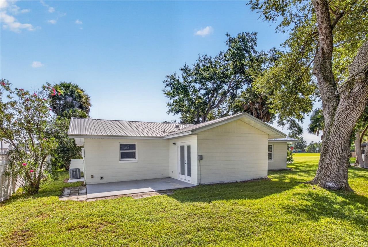 5464 Riverside Drive , Port Orange, FL 32127 Photo