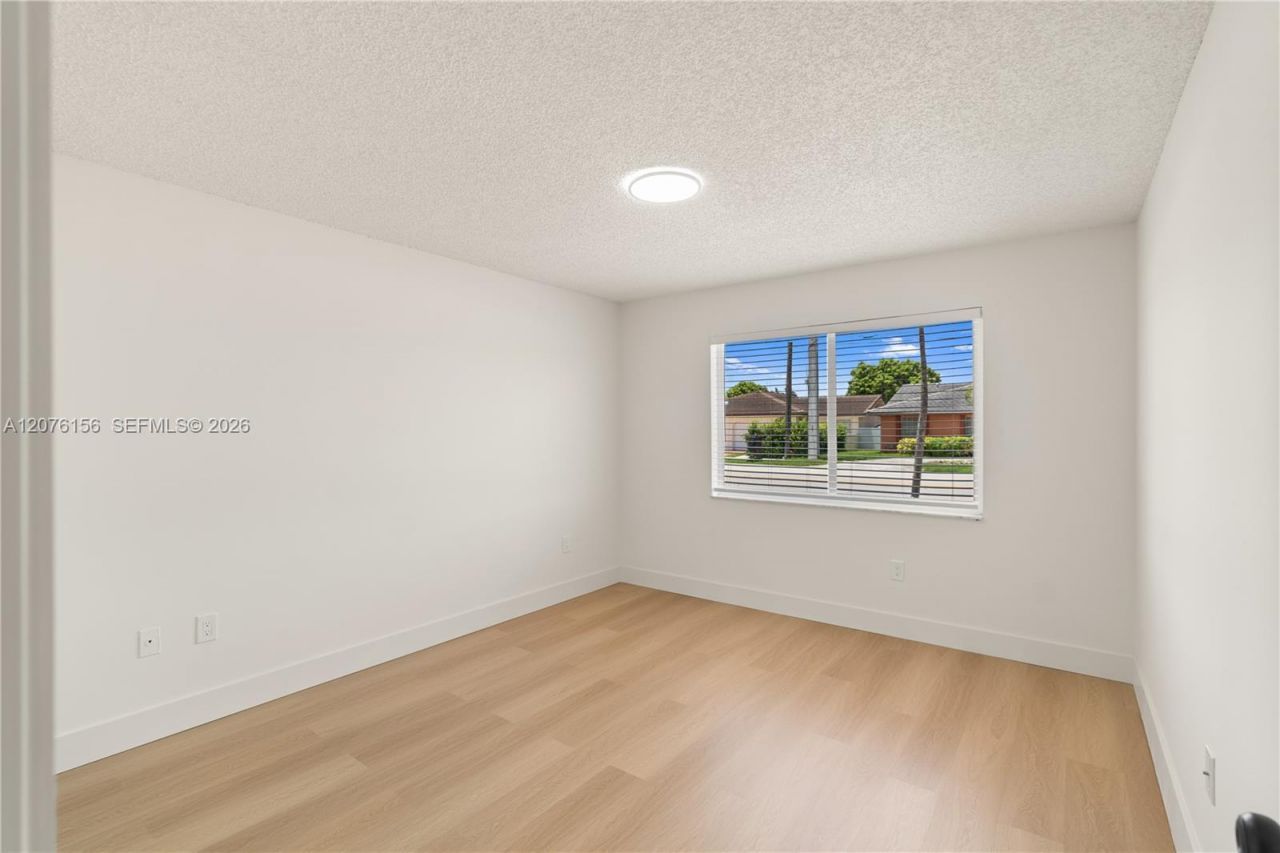 1201 SW 142nd Ave, Miami, FL 33184 Photo