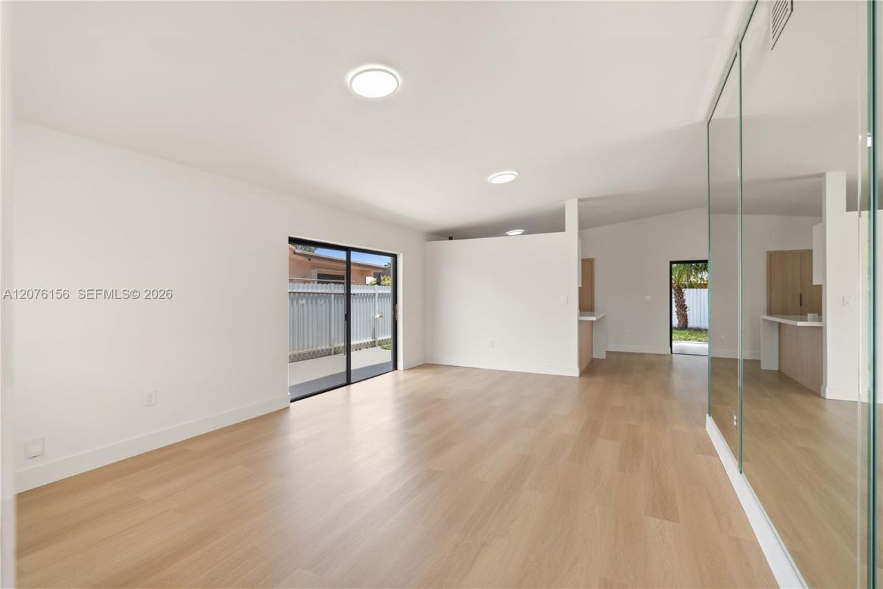 1201 SW 142nd Ave, Miami, FL 33184 Photo