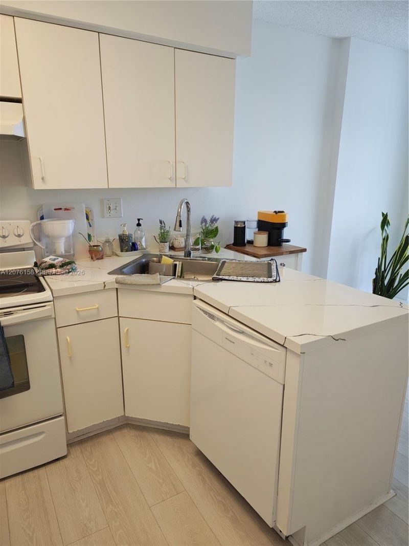 3300 NE 192nd St , Unit 1710, Aventura, FL 33180 Photo
