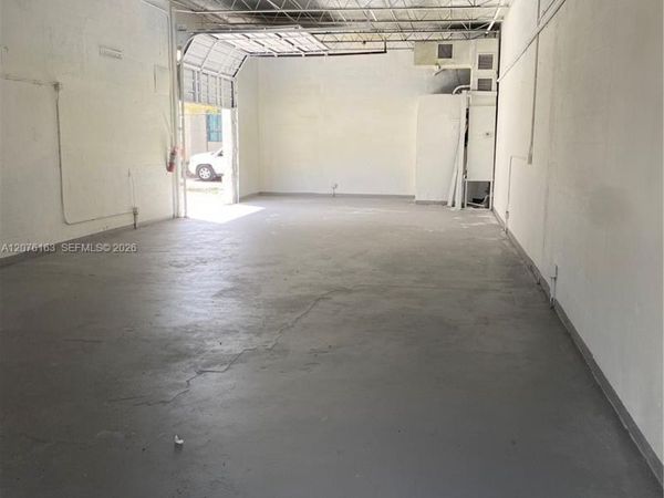 2660 NW 4th St, Fort Lauderdale, FL 33311