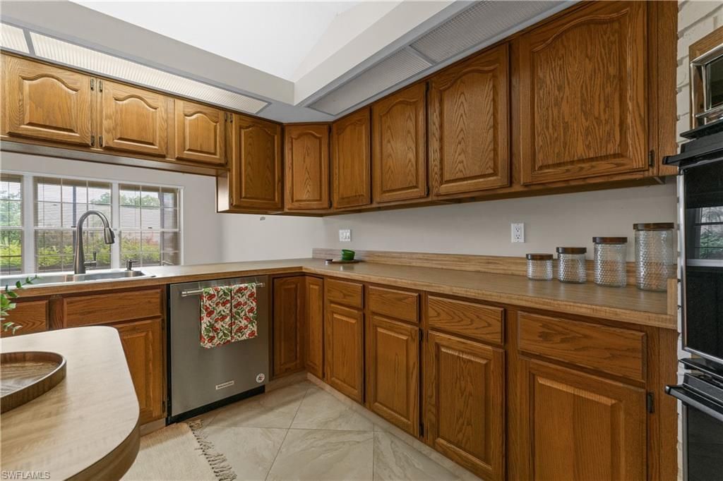 1238 N Brandywine Cir, Fort Myers, FL 33919 Photo