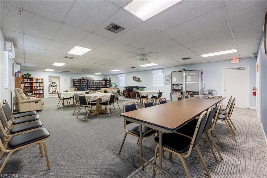 1238 N Brandywine Cir, Fort Myers, FL 33919 Photo