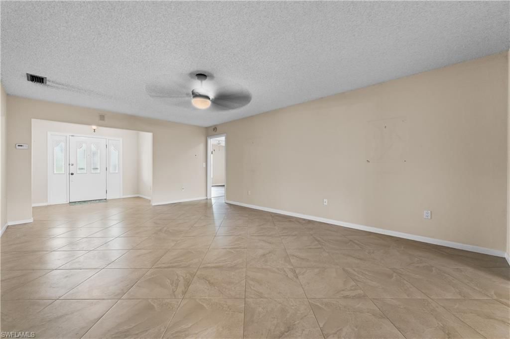 1238 N Brandywine Cir, Fort Myers, FL 33919 Photo