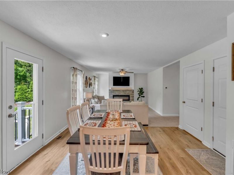 1074 Wayne Trail, Vermilion, OH 44089 Photo 13