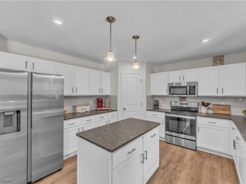 1074 Wayne Trail, Vermilion, OH 44089 Photo 17
