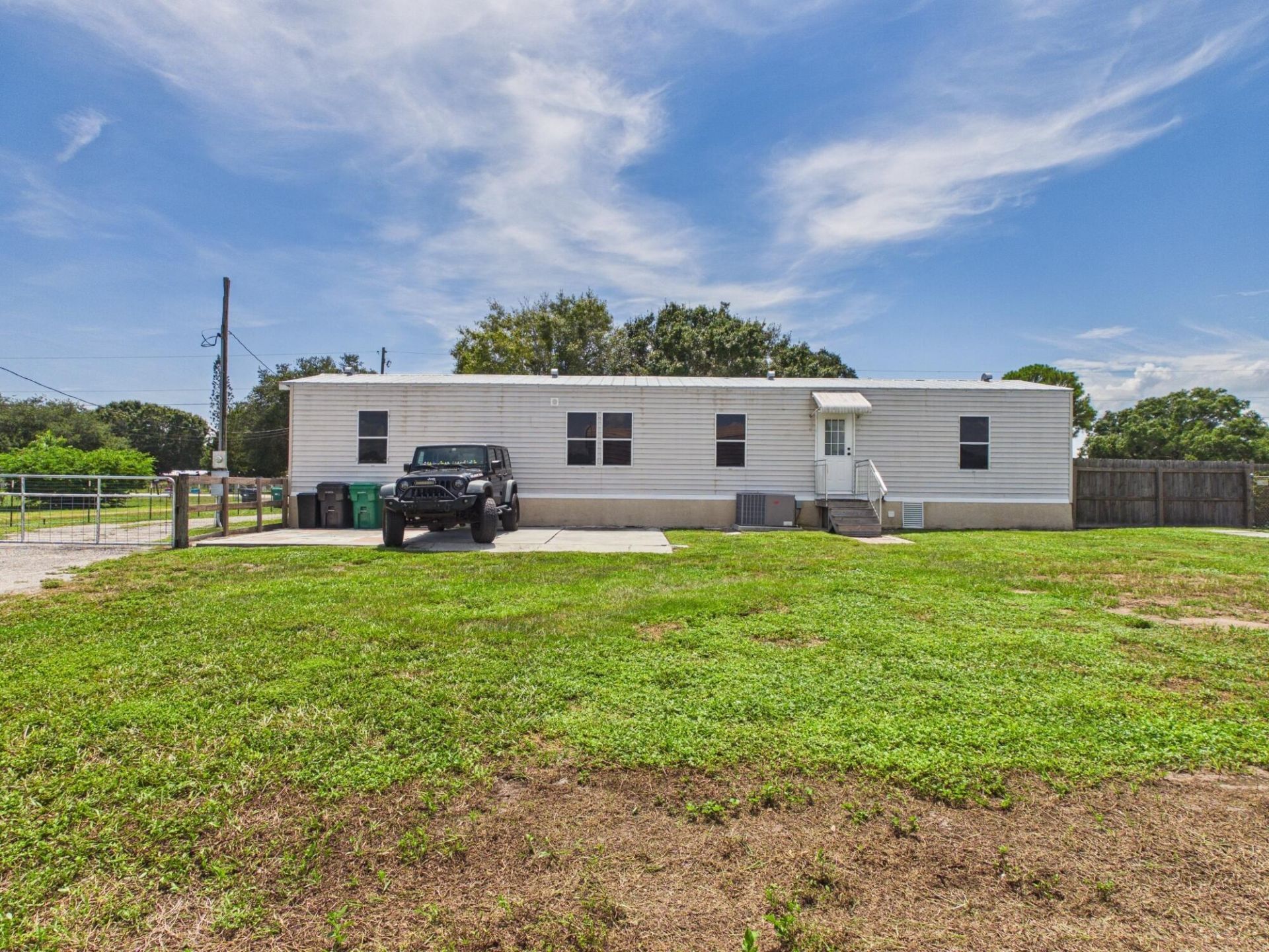 8615 SE 57th Drive, Okeechobee, FL 34974 Photo