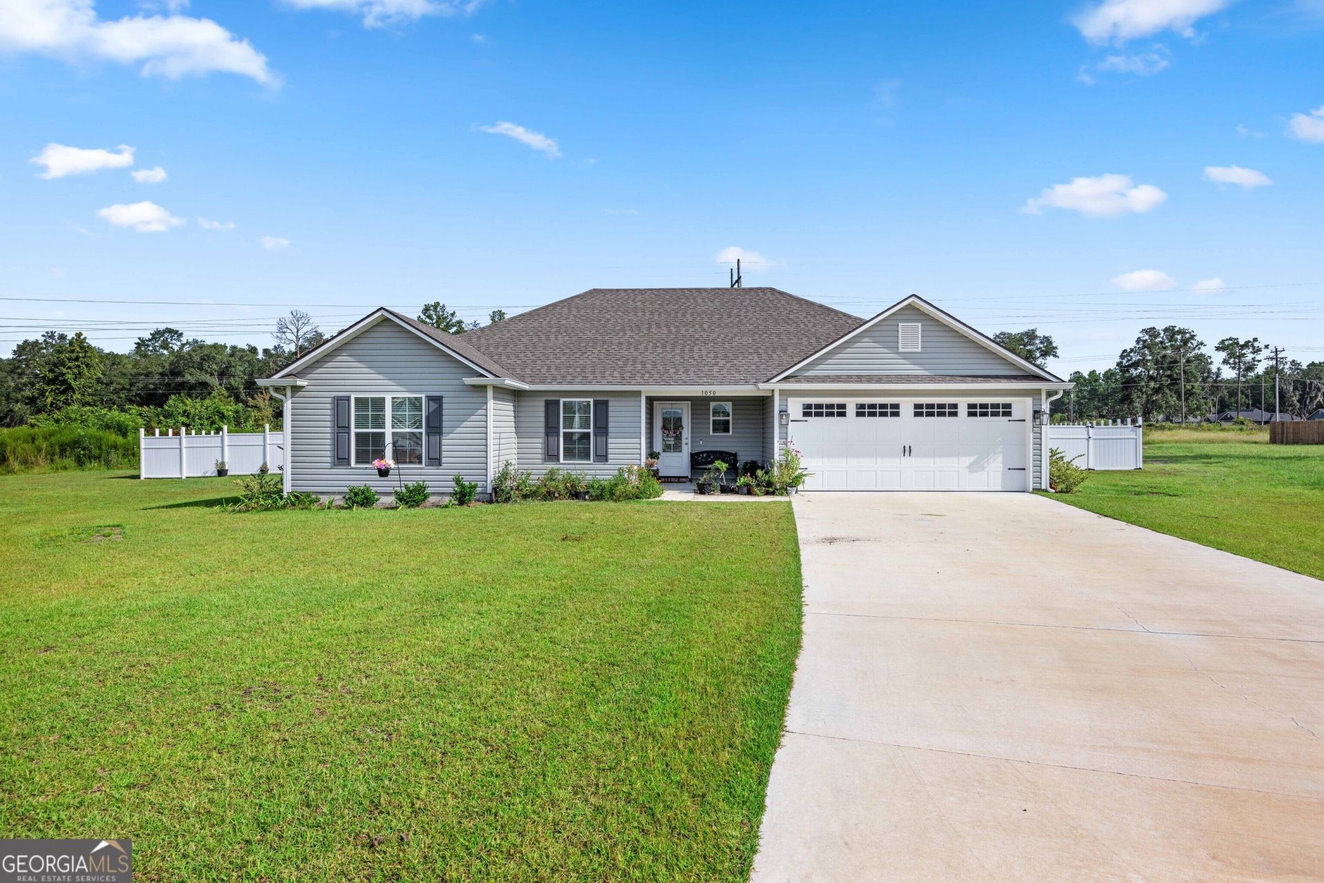 1050 Mary Nell Ct, Valdosta, GA 31601 Main Photo