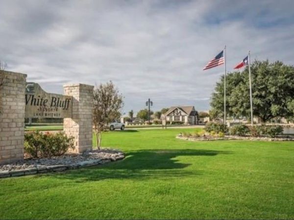 12119 Westmeadow Drive , Whitney, TX 76692