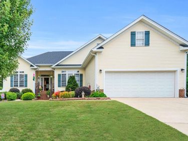 117 Holly Bay Lane, Holly Springs, NC 27540