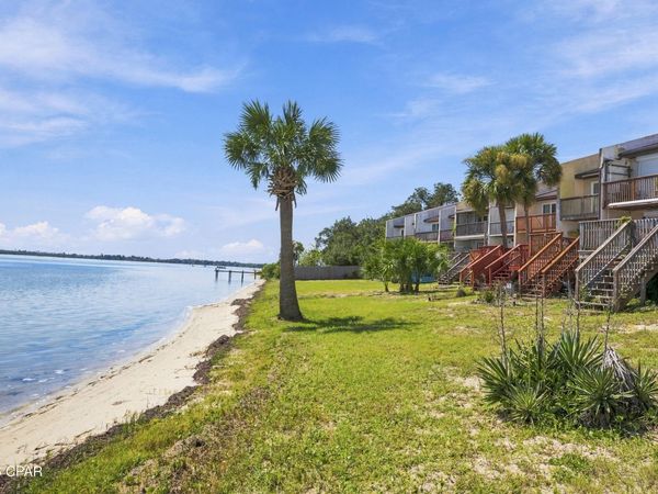 6445 Oakshore Drive, Panama City, FL 32404