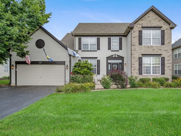 254 E Park Avenue , Sugar Grove, IL 60554