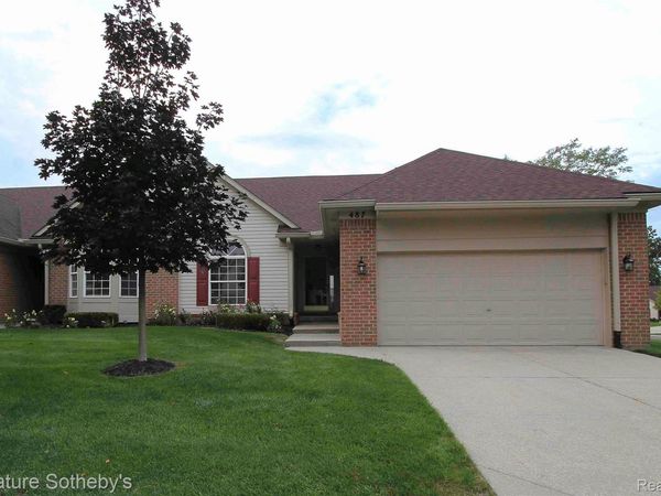 487 Woodvale Drive, Commerce Township, Mi 48390