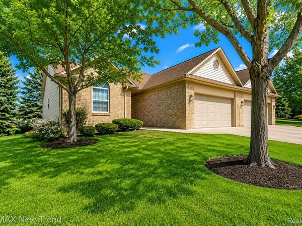 2191 Pleasant Drive , Commerce Township, Mi 48390