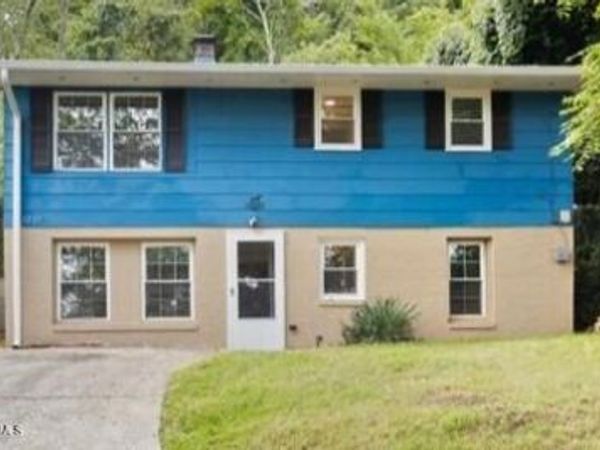 1229 Ridgecrest Avenue, Kingsport, TN 37660