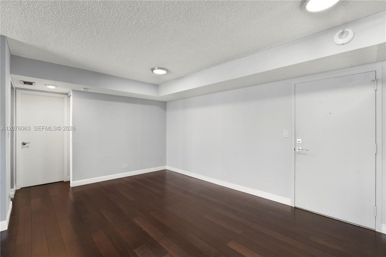 301 174th St , Unit 901, Sunny Isles Beach, FL 33160 Photo