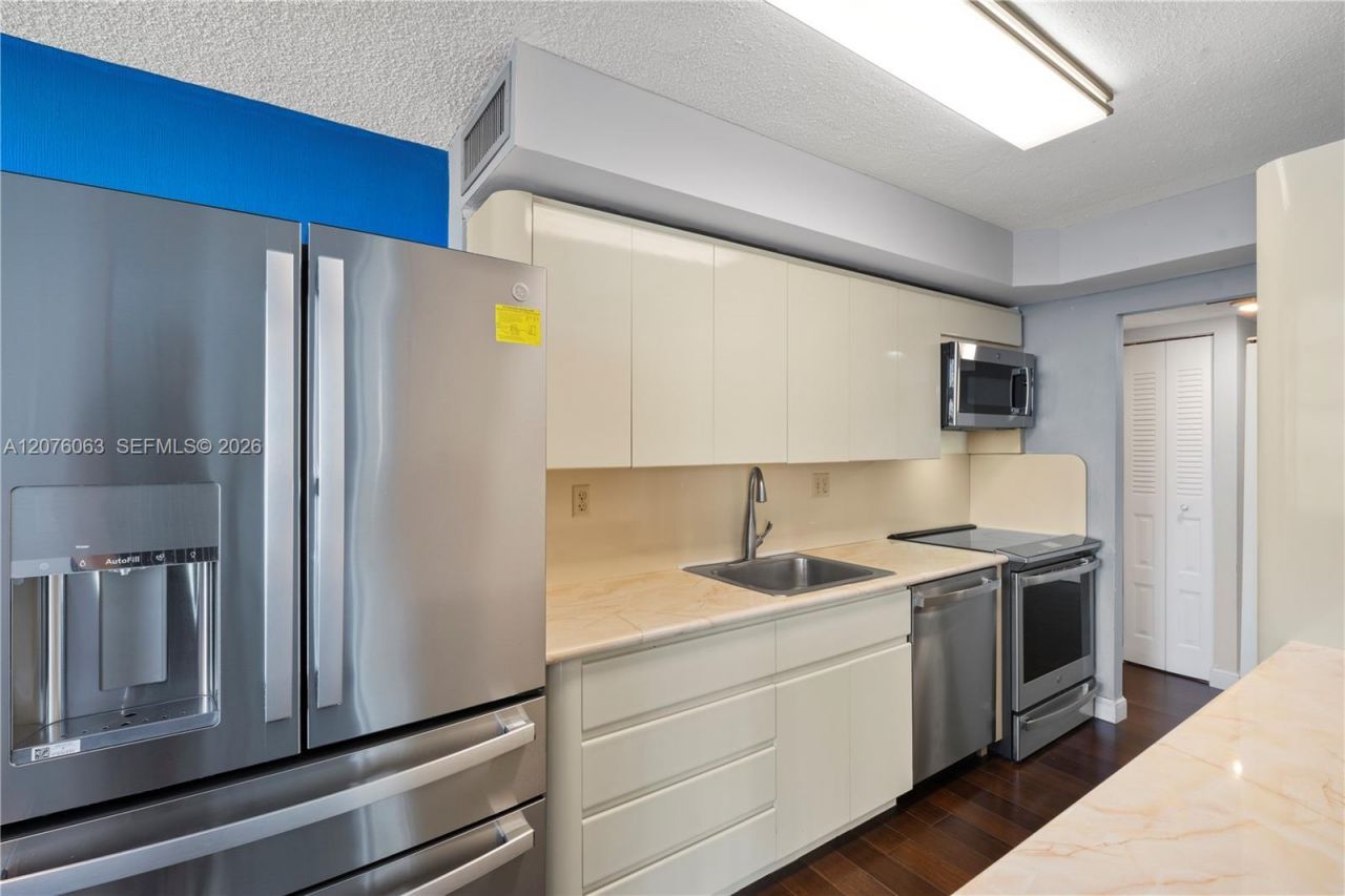 301 174th St , Unit 901, Sunny Isles Beach, FL 33160 Photo