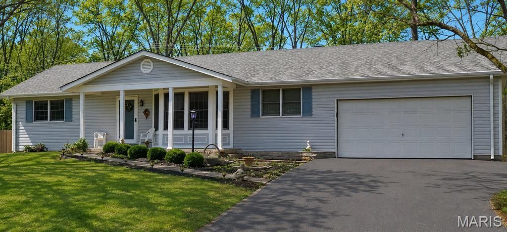 219 Highview Drive , Ballwin, MO 63011 Main Photo