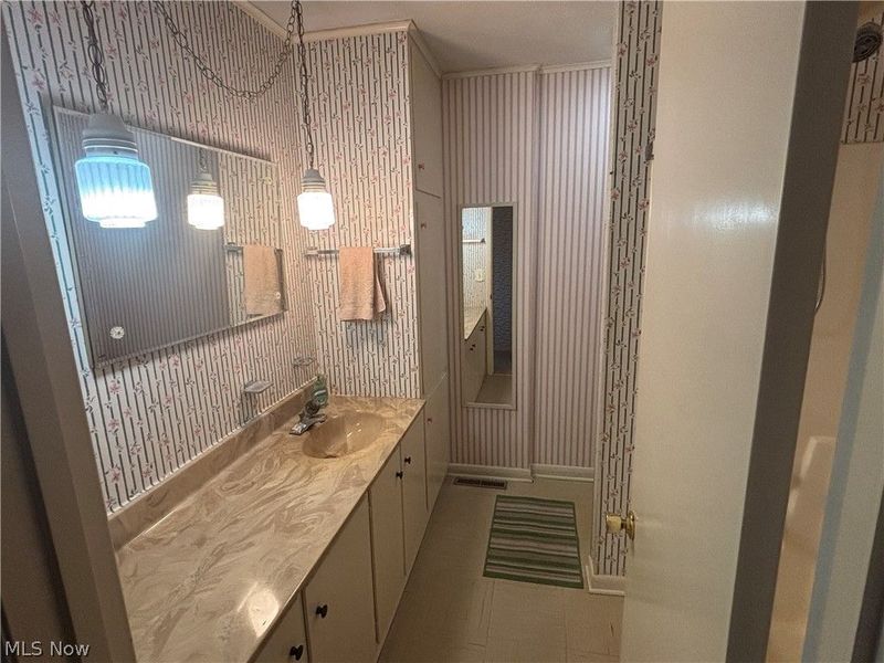 944 Hickman Road, Waterford, OH 45786 Photo 8