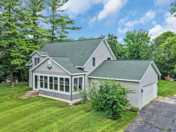 W1328 Glenwood Rd, Bloomfield, WI 53147