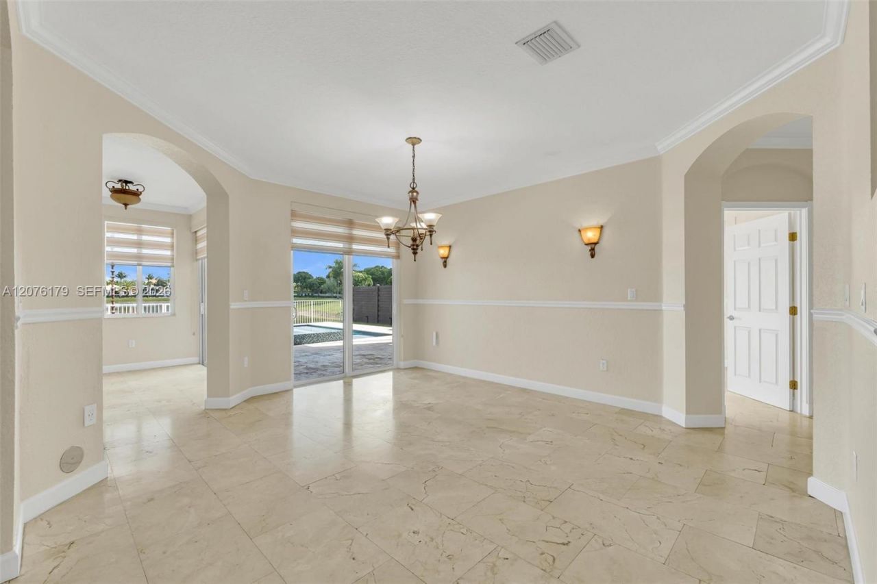 16237 SW 44th Ter , Miami, FL 33185 Photo