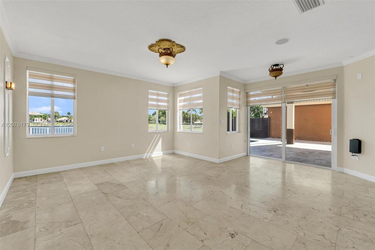16237 SW 44th Ter , Miami, FL 33185 Photo