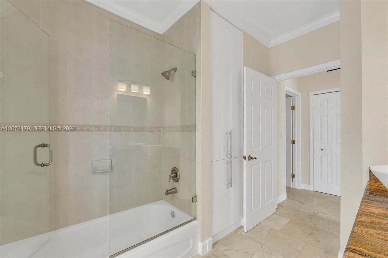 16237 SW 44th Ter , Miami, FL 33185 Photo