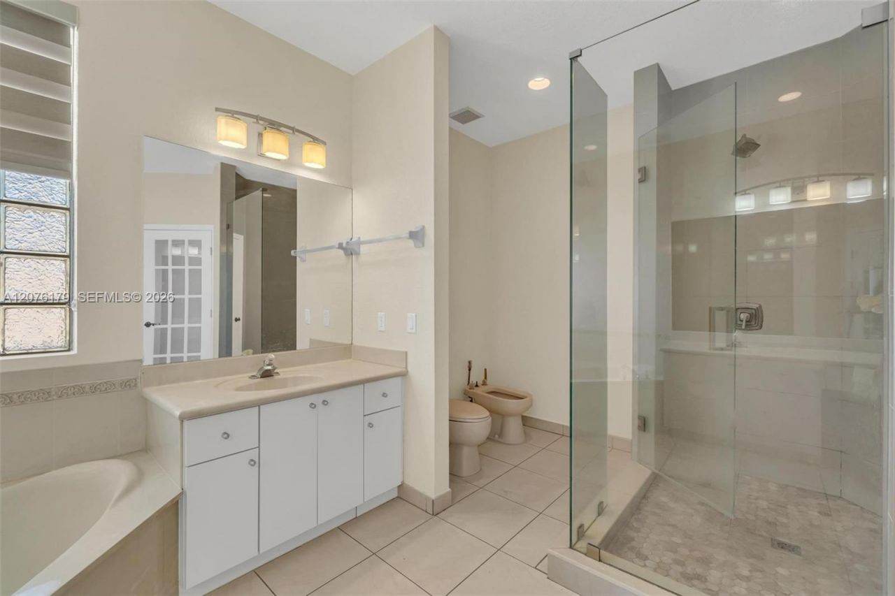 16237 SW 44th Ter , Miami, FL 33185 Photo